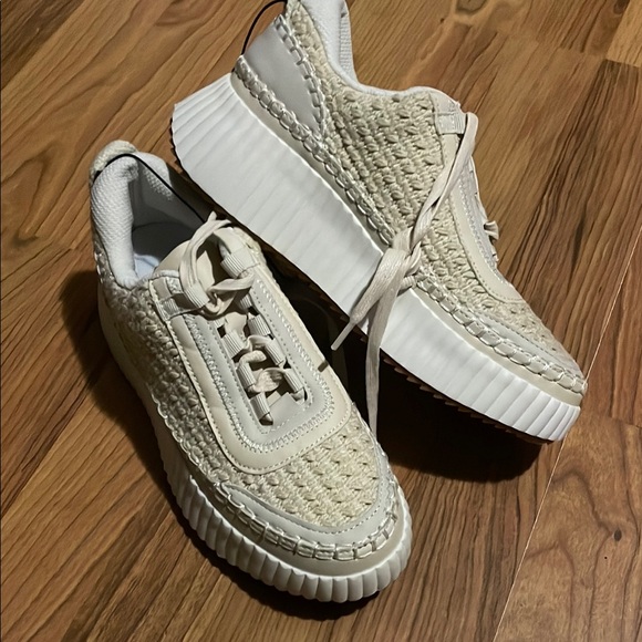 Pop Cream and White Textured Sneakers with Platform Soles Size 6 - Picture 1 of 7